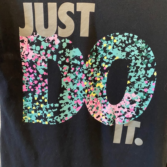 Nike "just do it" printed T in XS Slim Fit - Picture 2 of 4